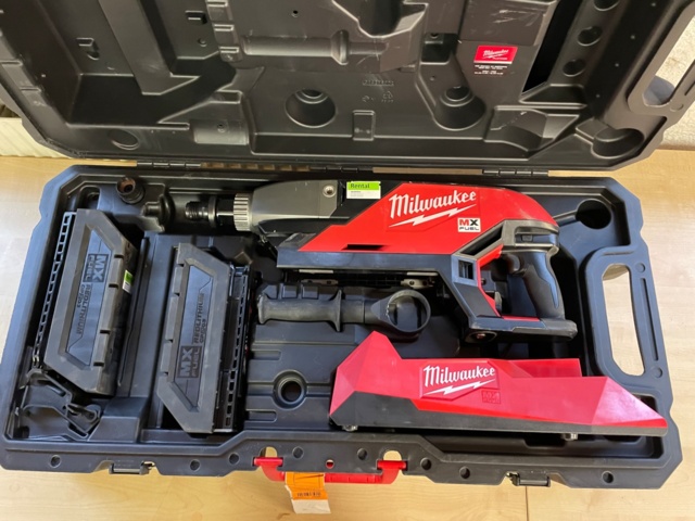 951899-3 Core Drilling Machine - Milwaukee