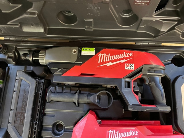 951899-4 Core Drilling Machine - Milwaukee