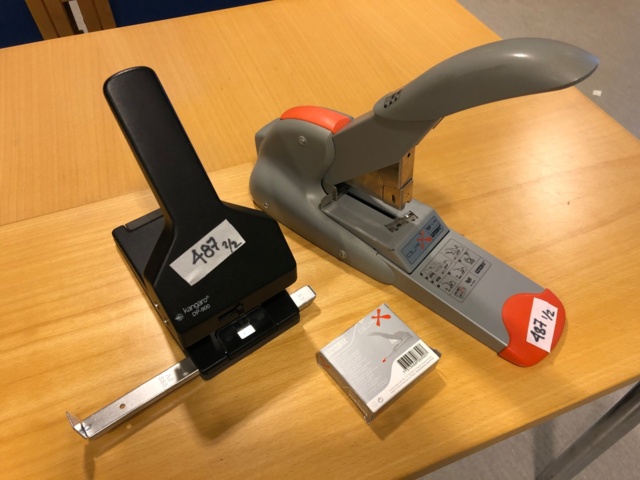 952258-1 Voimanitoja ja iso rei'ittäjä - Ei pohjahintaa