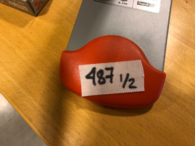 952258-5 Voimanitoja ja iso rei'ittäjä - Ei pohjahintaa