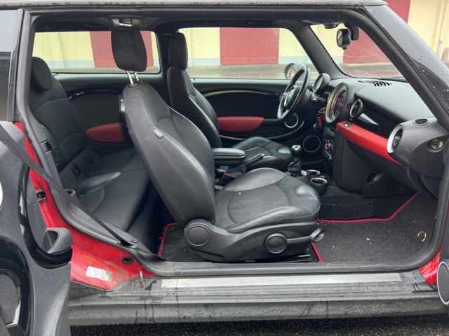 917489-18 MINI Cooper Clubman 1.6D -2013