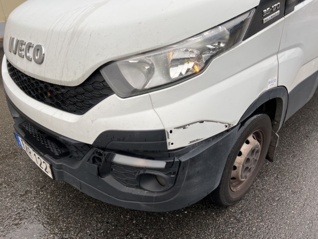 917490-9 Iveco Daily 35-170 Chassis Cab 3.0 JTD Hi-Matic, 170hp, 2016