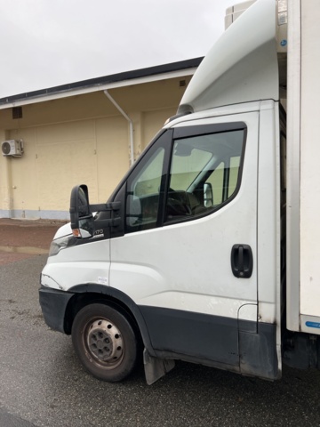 917490-10 Iveco Daily 35-170 Chassis Cab 3.0 JTD Hi-Matic, 170hp, 2016