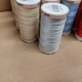952650-3 Various sewing accessories, quilt thread, overlock thread, bulky curl thread