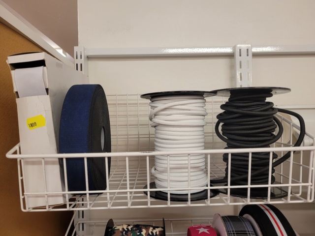 952664-3 Diverse sytillbehör, Resår, hyska-hake på metervara