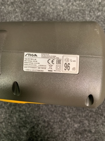 953494-15 Grass trimmer Stiga SBC 700 D AE battery