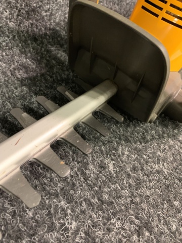 953497-11 Hedge trimmer Stiga SHT 500 AE (2.0 Ah)