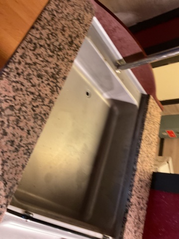 887173-5 Heating and cooling buffet on wheels