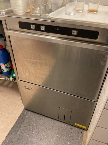 887188-2 Dishwasher Zanussi with bench