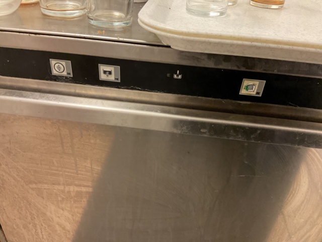 887188-3 Dishwasher Zanussi with bench