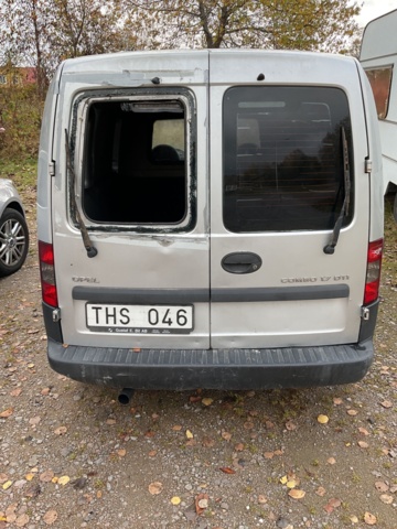 887210-6 Opel Combo Van 1.7 DTI - 2003