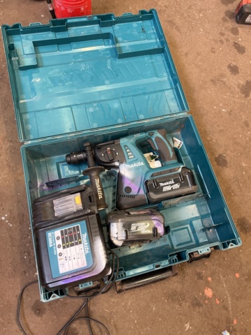 946139-1 Combination hammer Makita Makita BHR261T