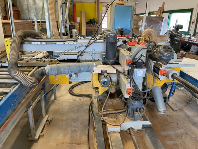 953585-11 Profiling line for herringbone parquet