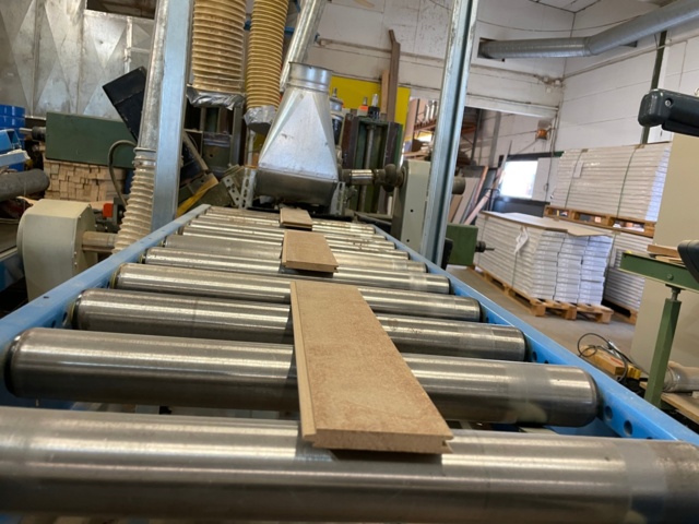 953585-24 Profiling line for herringbone parquet