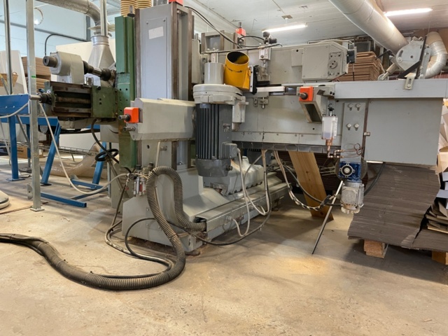 953585-8 Profiling line for herringbone parquet