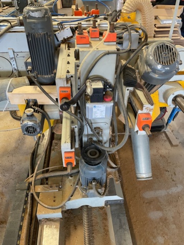 953585-14 Profiling line for herringbone parquet