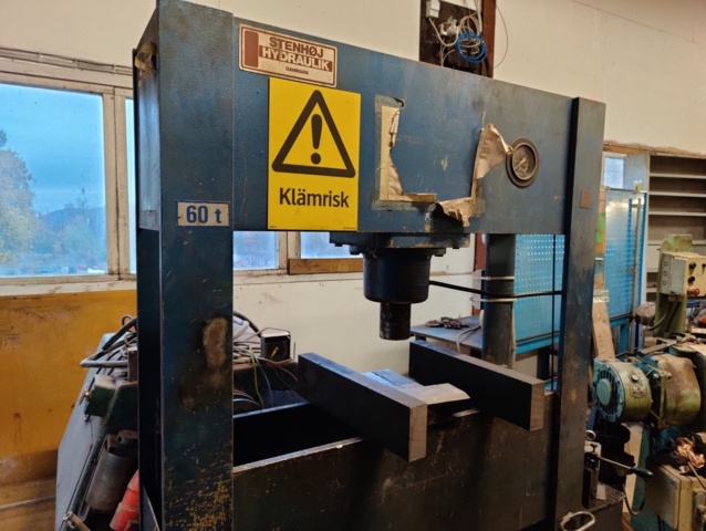 949216-3 Workshop press Stenhøj 60 tons