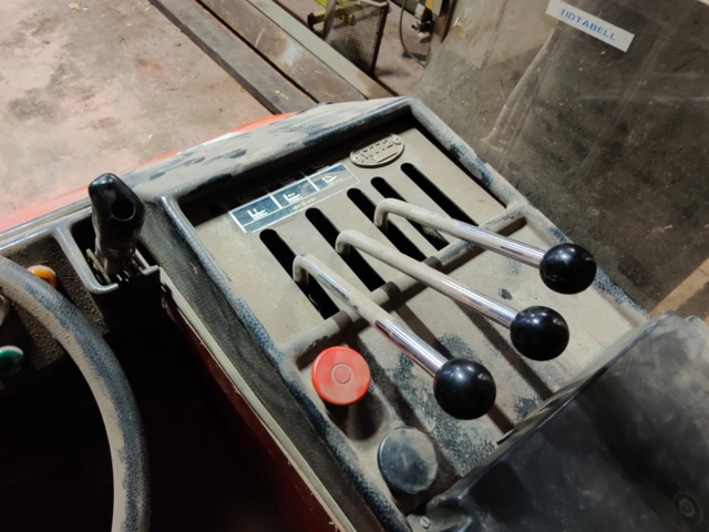 949226-11 Reach truck BT RT 2000 E (repair object)