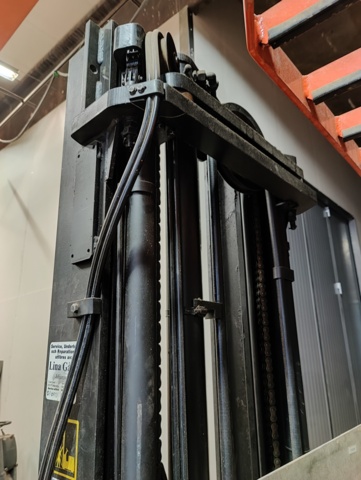 949226-19 Reach truck BT RT 2000 E (repair object)