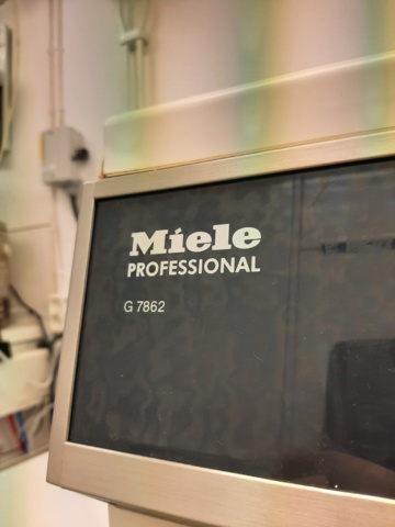 920657-4 Laboratory dishwasher, Miele G7862