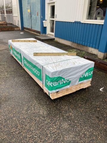 827286-2 Stuv med trallvirke Organowood 28x120x3600 mm