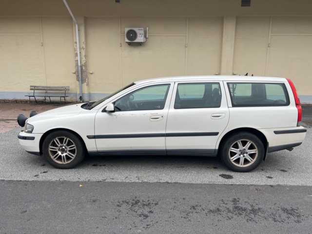 946160-2 Volvo V70 2.4T - 2002