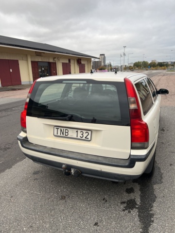 946160-4 Volvo V70 2.4T - 2002