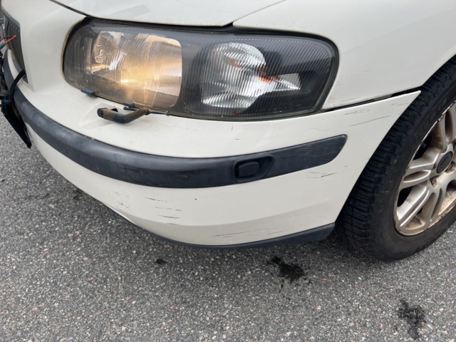 946160-10 Volvo V70 2.4T - 2002