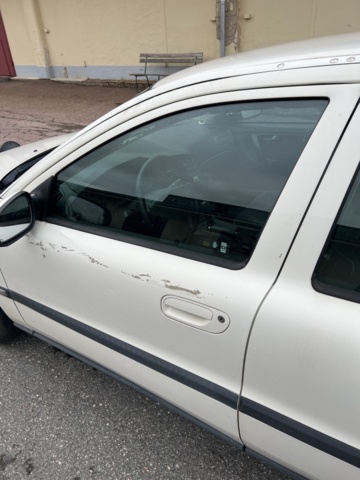 946160-12 Volvo V70 2.4T - 2002