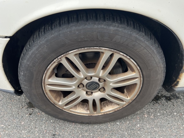 946160-21 Volvo V70 2.4T - 2002