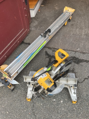 946167-1 Kap gersaw DeWalt ink table saw