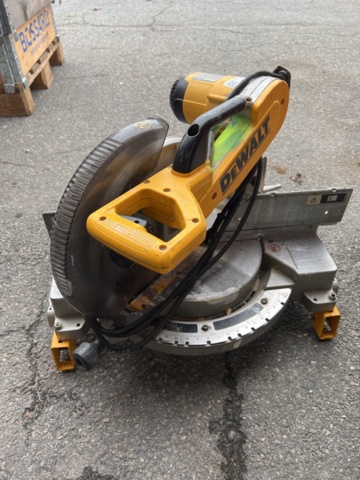 946167-5 Kap gersaw DeWalt ink table saw