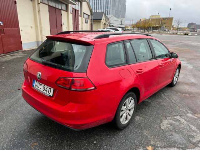 950643-5 Volkswagen Golf Sportscombi 1.4 TGI CNG - 2015