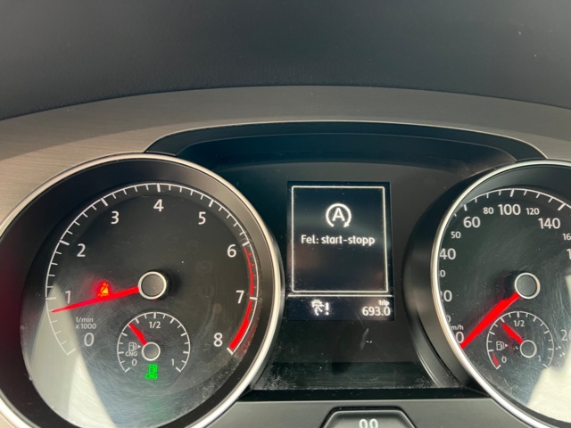 950643-26 Volkswagen Golf Sportscombi 1.4 TGI CNG - 2015