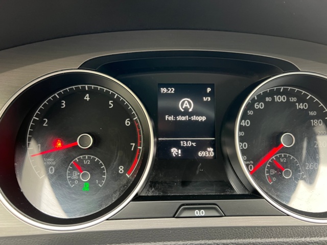 950643-28 Volkswagen Golf Sportscombi 1.4 TGI CNG - 2015