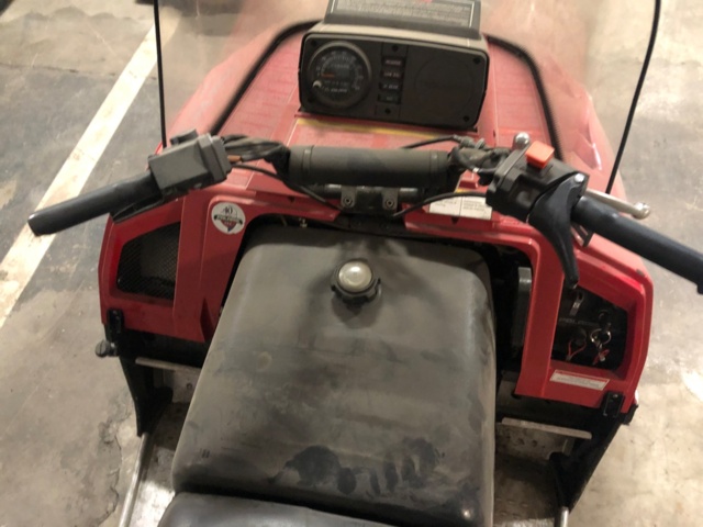 950697-6 Snowmobile POLARIS INDY WIDETRAK GT -1995 + snowmobile sled