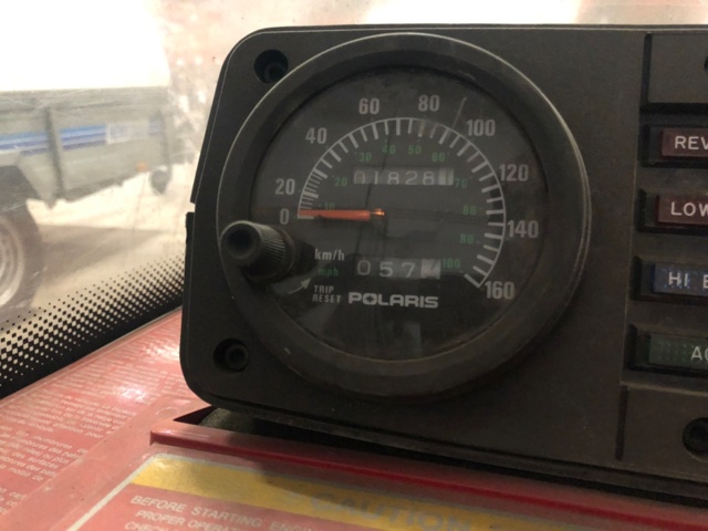 950697-7 Snowmobile POLARIS INDY WIDETRAK GT -1995 + snowmobile sled