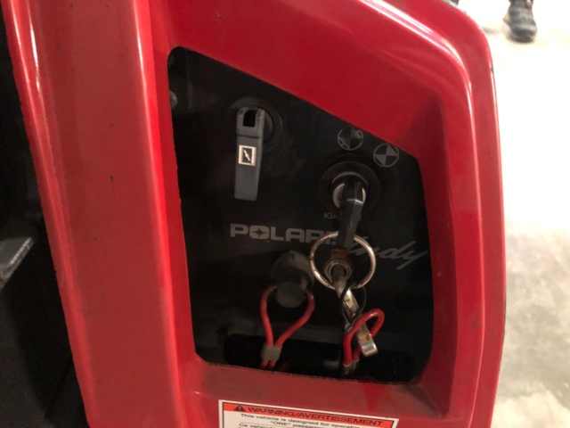 950697-8 Snowmobile POLARIS INDY WIDETRAK GT -1995 + snowmobile sled