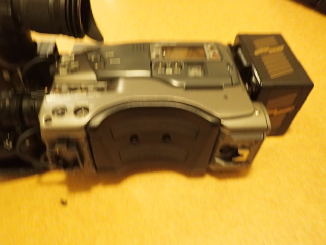 528337-45 VCR cameras and editing equipment