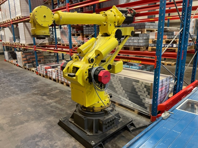 768218-1 Robot Fanuc S-Model 420F - 2 pieces