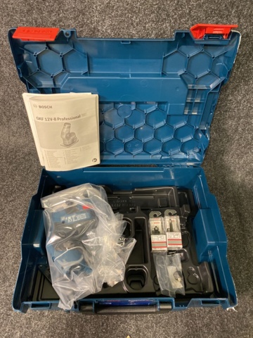 955566-4 Kantfräs Bosch GKF 12V-8