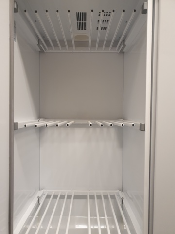 764658-3 2 drying cabinets from Bosch