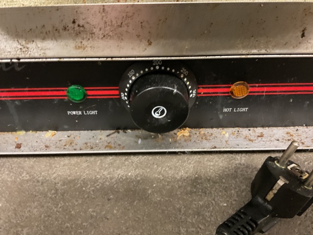 887259-2 Double clamp grill