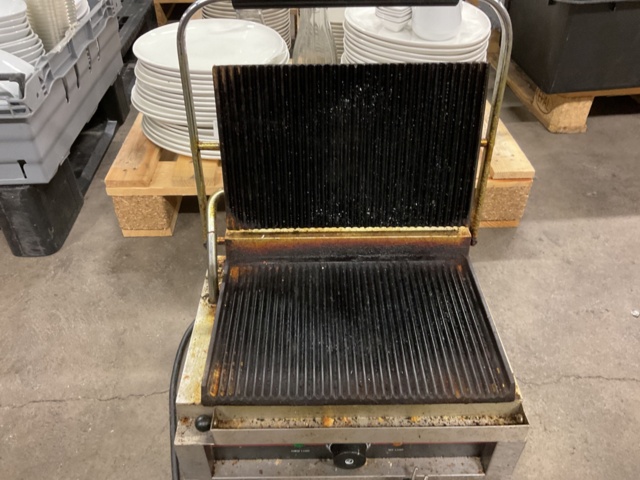 887259-4 Double clamp grill