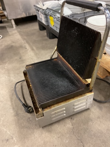 887259-6 Double clamp grill