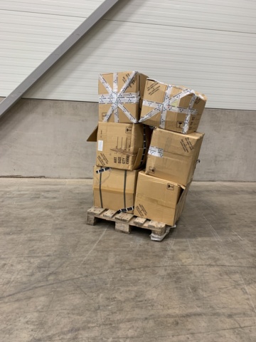 Pallet with safety boots and shoe soles - PS Auction - We value the ...
