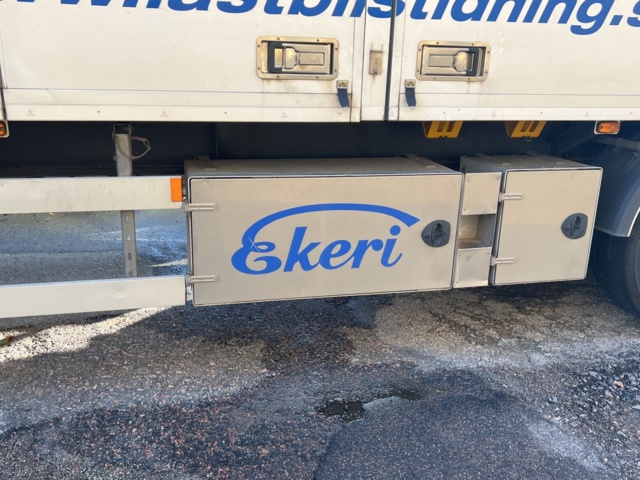 946173-11 Trailer JOST with Ekeri cabinet -2015