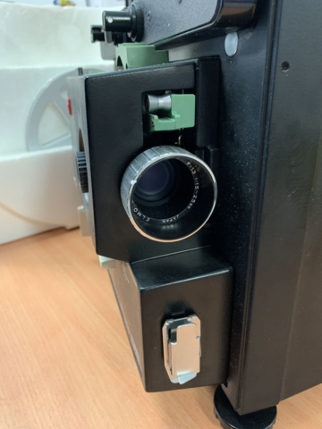 940580-4 Film projector Super 8 Elmo ST-800