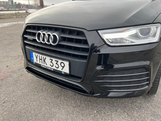 946176-9 Audi Q3 2.0 TDI quattro S Tronic -2017