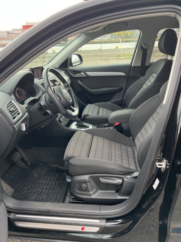 946176-28 Audi Q3 2.0 TDI quattro S Tronic -2017